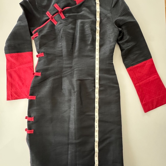 Custom Made Silk Cheong Sam - Picture 9 of 9